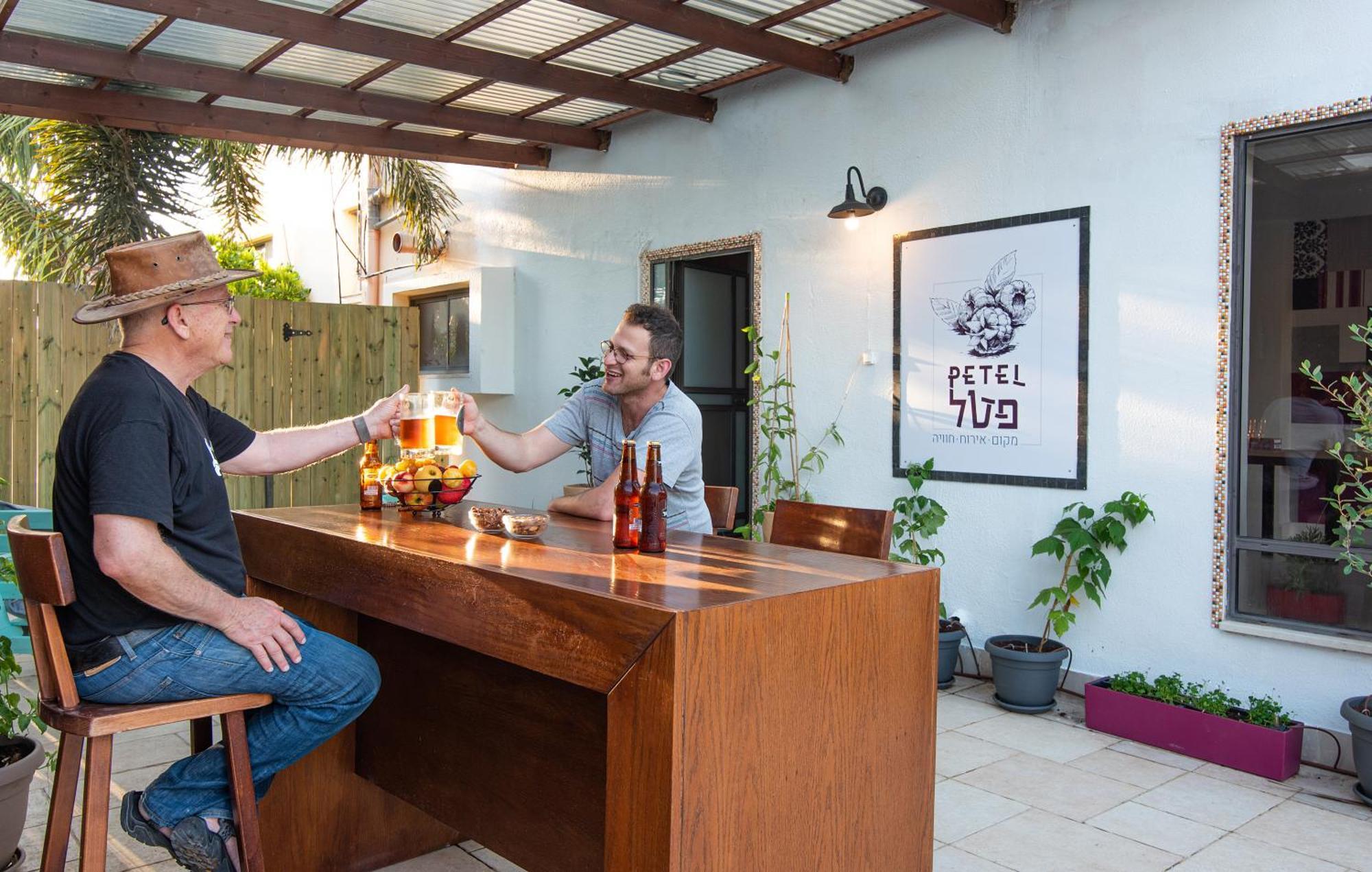 Bar-On Vacation Resort - Nature, Culture, Tours & Tastes Near Nahariyya - בר-און ריזורט, בתי מפונים , טבע, תרבות, סיורים וקולינריה Ben 'Ammi Quarto foto